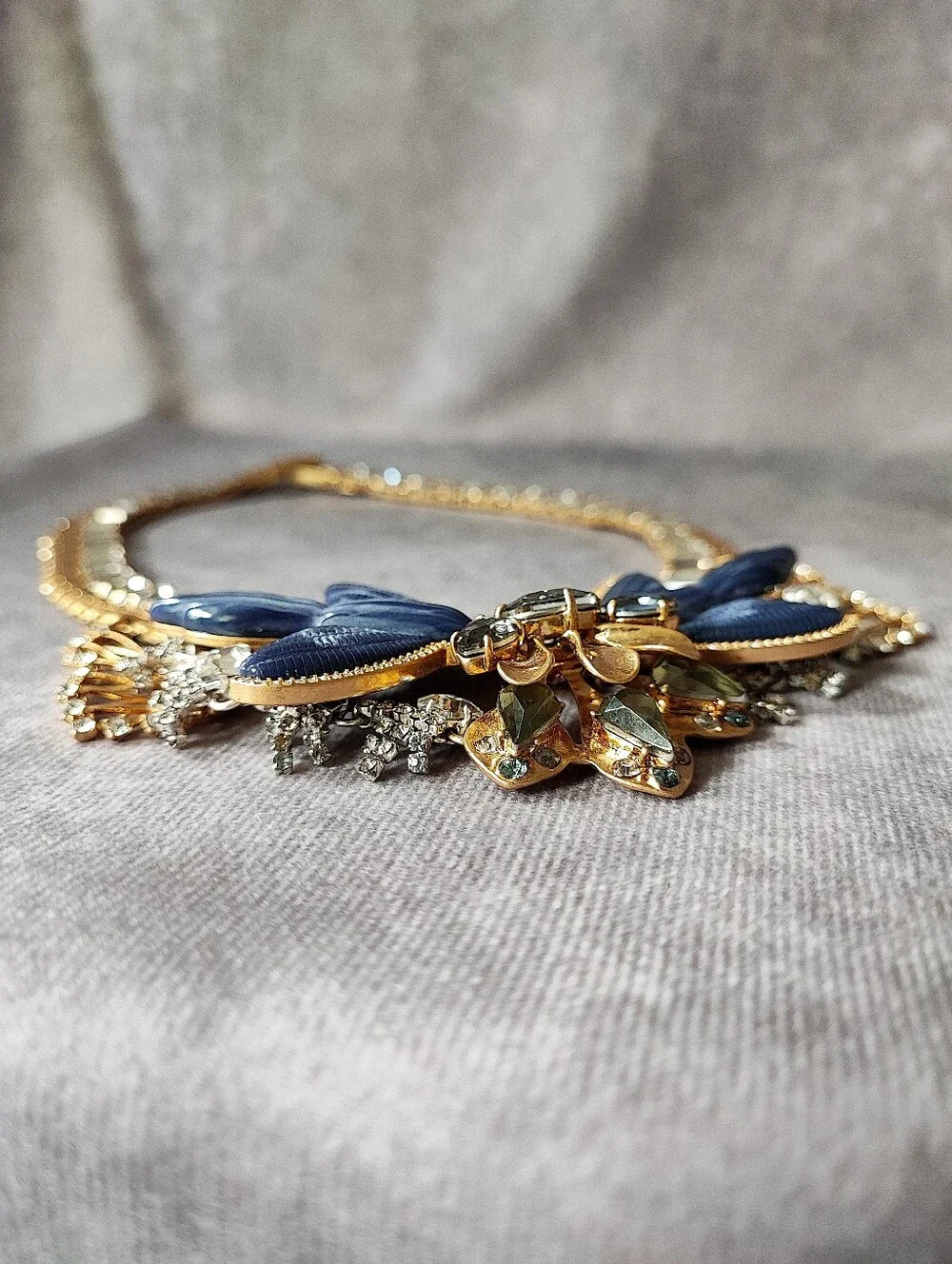 Stella • Dot Blue Marbled Molded Lucite Swallows Bluebirds Of Happiness Necklace